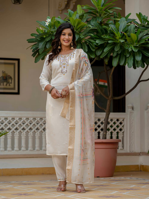 Women's Off-White Roman Silk Embroidered Kurta Pant Set with Jacquard Print Dupatta