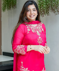 Women's Embroidered Natural Crepe Kurta Pant Set with Dupatta – VI-DRISHTI thumbnail