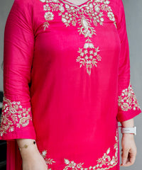 Women's Embroidered Natural Crepe Kurta Pant Set with Dupatta – VI-DRISHTI thumbnail