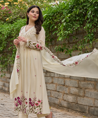 Women's Chanderi Silk Embroidered Kurta Pant Set with Handwork Dupatta thumbnail