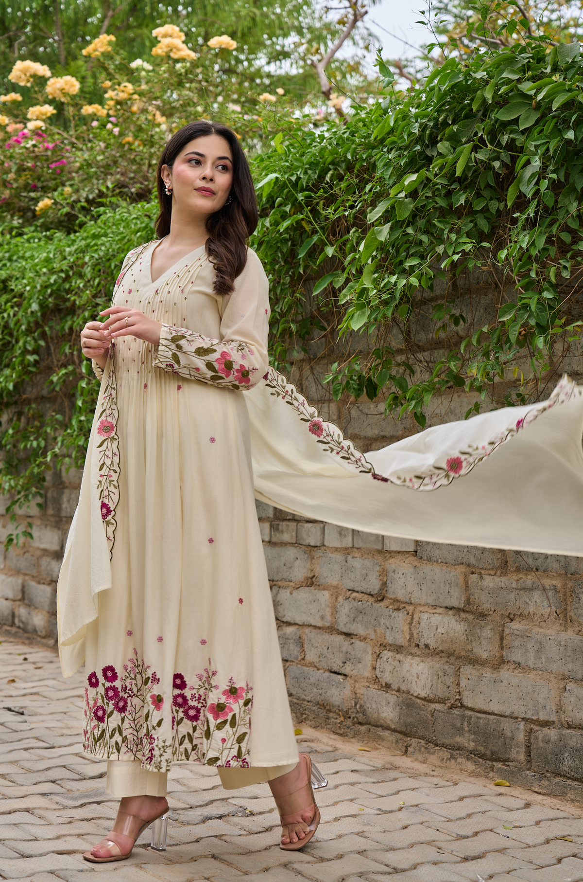 Women's Chanderi Silk Embroidered Kurta Pant Set with Handwork Dupatta