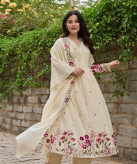 Women's Chanderi Silk Embroidered Kurta Pant Set with Handwork Dupatta thumbnail