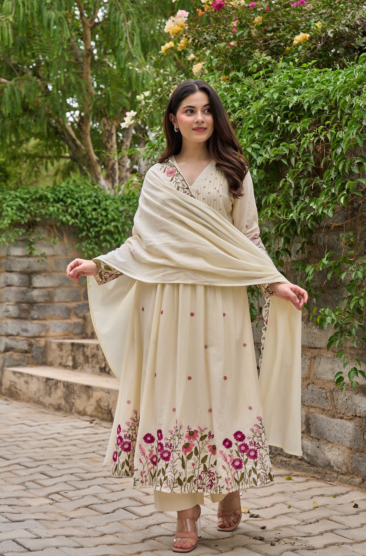 Women's Chanderi Silk Embroidered Kurta Pant Set with Handwork Dupatta