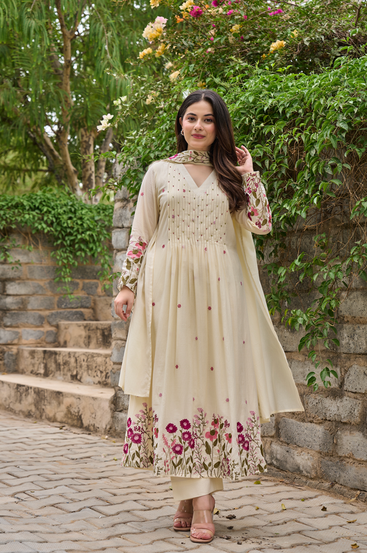Women's Chanderi Silk Embroidered Kurta Pant Set with Handwork Dupatta