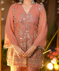 Women's Peach Crunchy Silk Embroidered Kurta Pant Set – ST-TANISHKA thumbnail