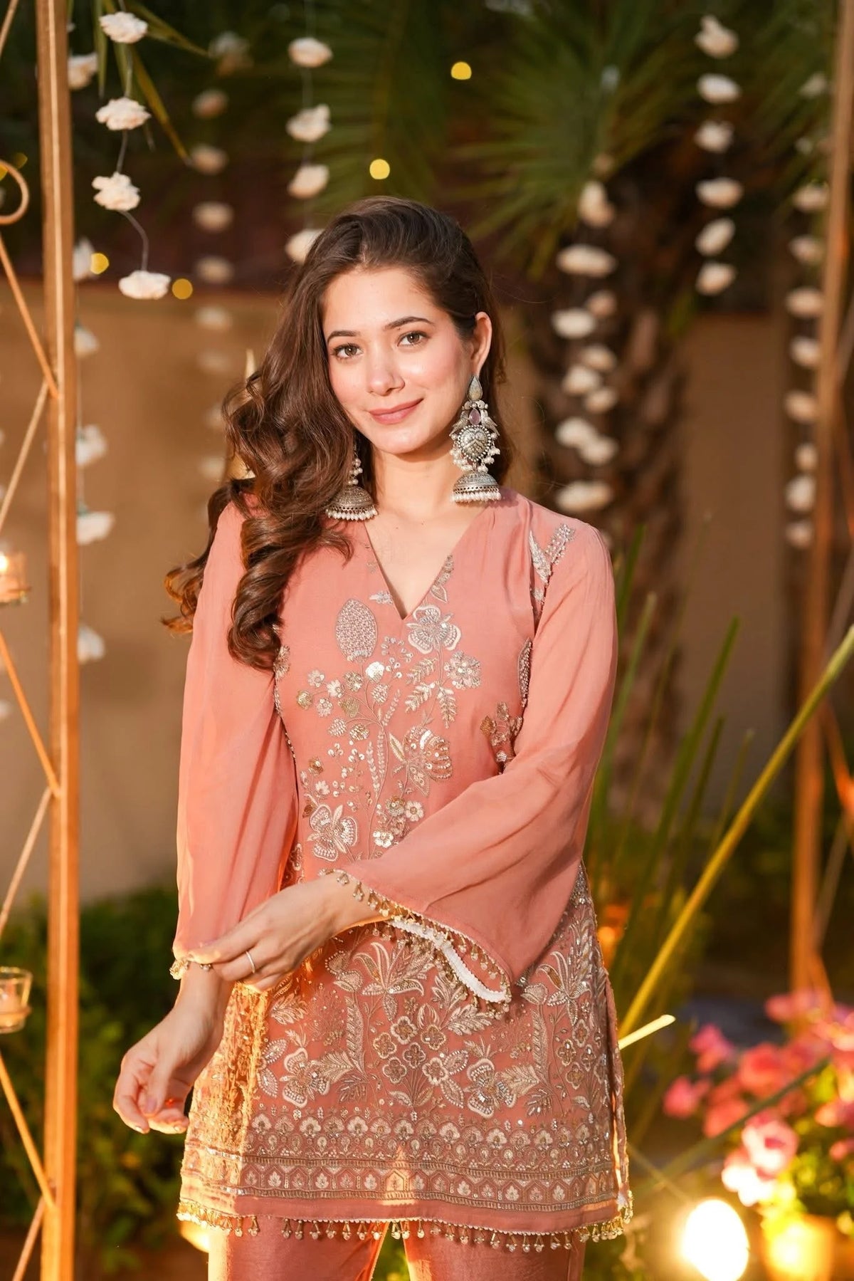 Women's Peach Crunchy Silk Embroidered Kurta Pant Set – ST-TANISHKA